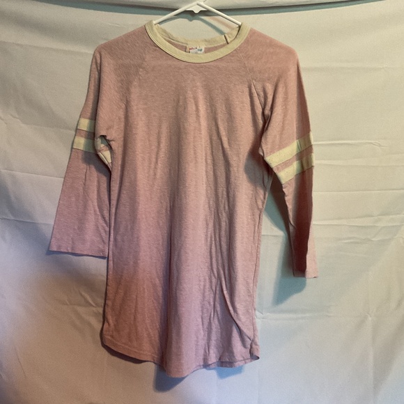 LuLaRoe Randy Shirt - Picture 1 of 5